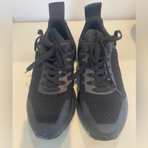 New Veja x Rick Owens Women’s Performance Runner V-Knit Black Sneakers, Sz 7. - Picture 2 of 6